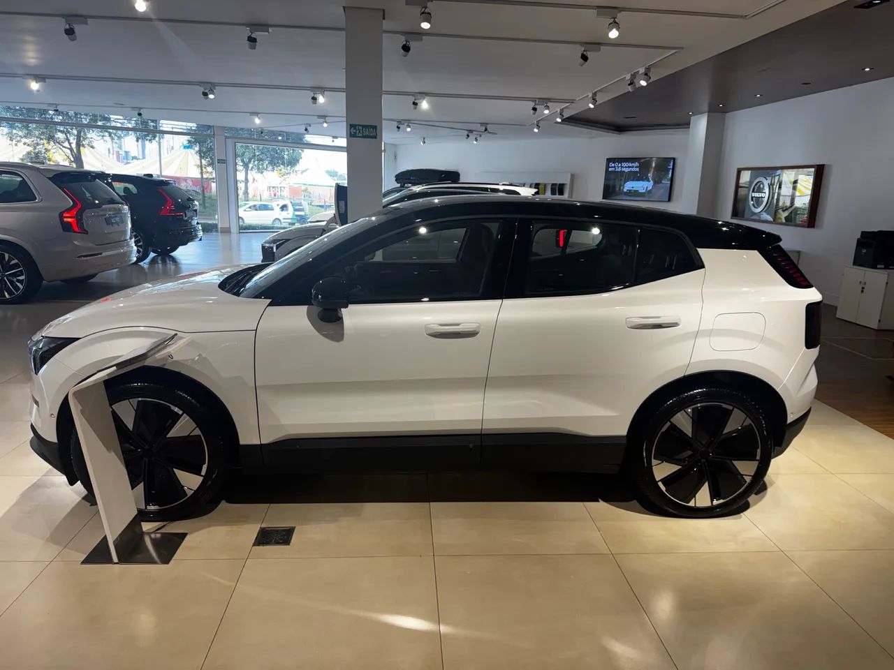 Volvo EX30 E60 Twin Ultra AWD 2026 - Foto 4