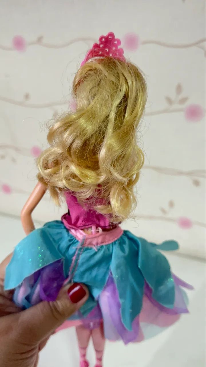 Barbie sapatilhas mágicas  - Foto 3