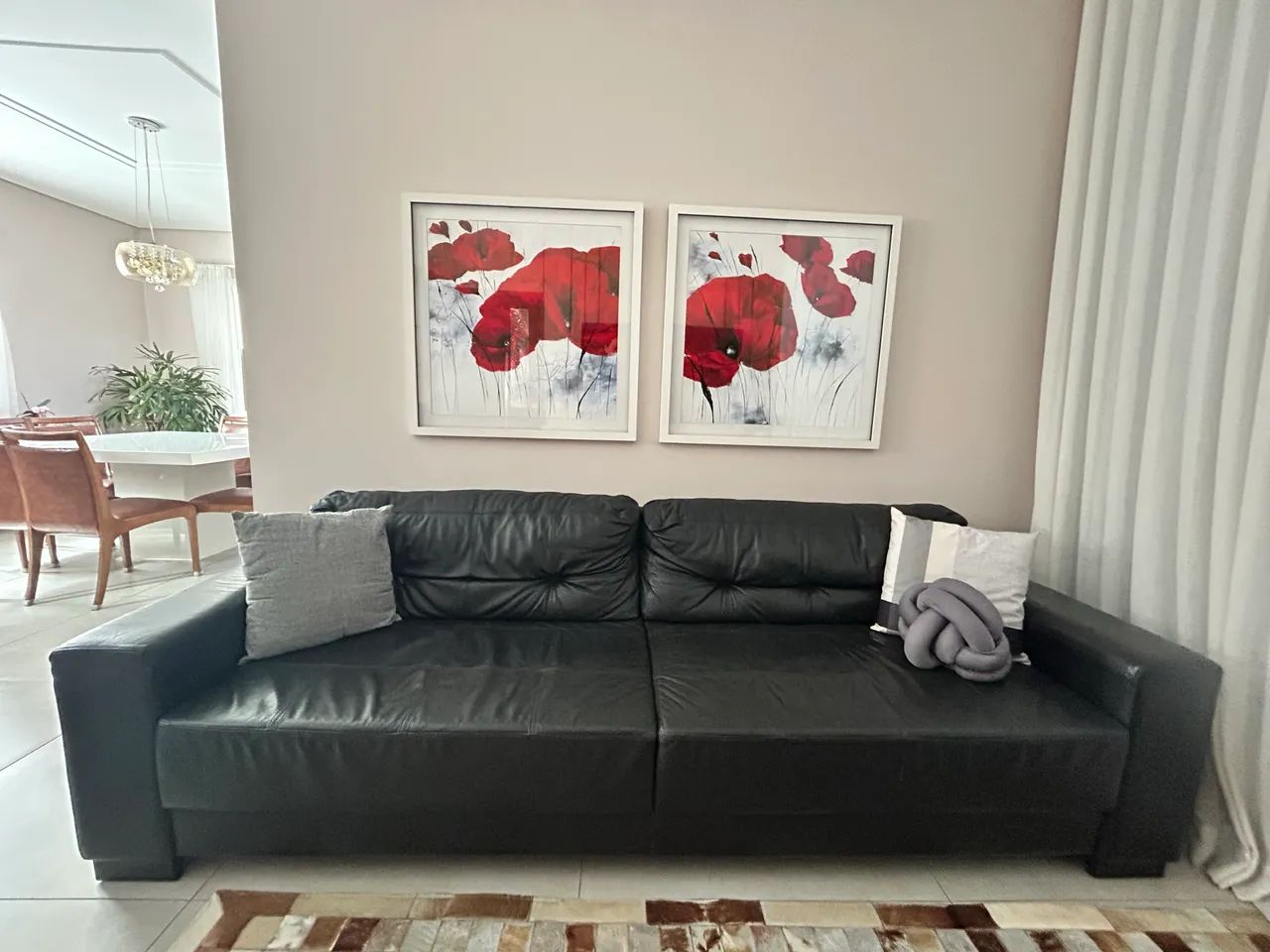 Sofá couro preto legítimo 