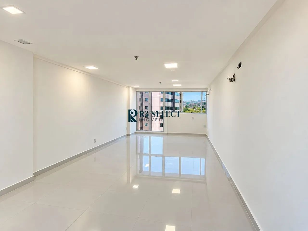 Alugo Sala Comercial | 40m² | Empresarial Premium Office