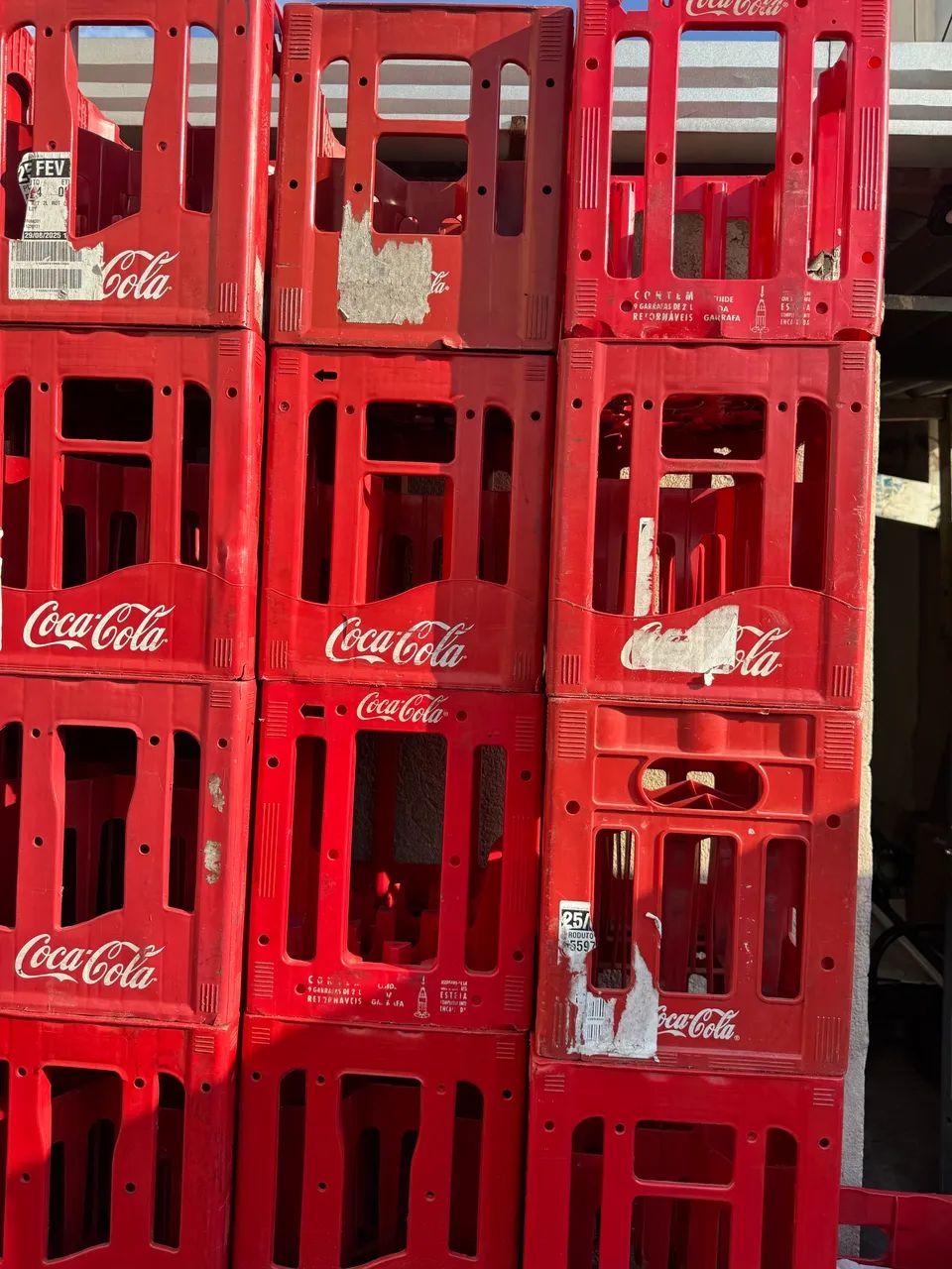 Vendo  Cassilane de plástico vazio de coca e litrão de Ambev - Foto 2