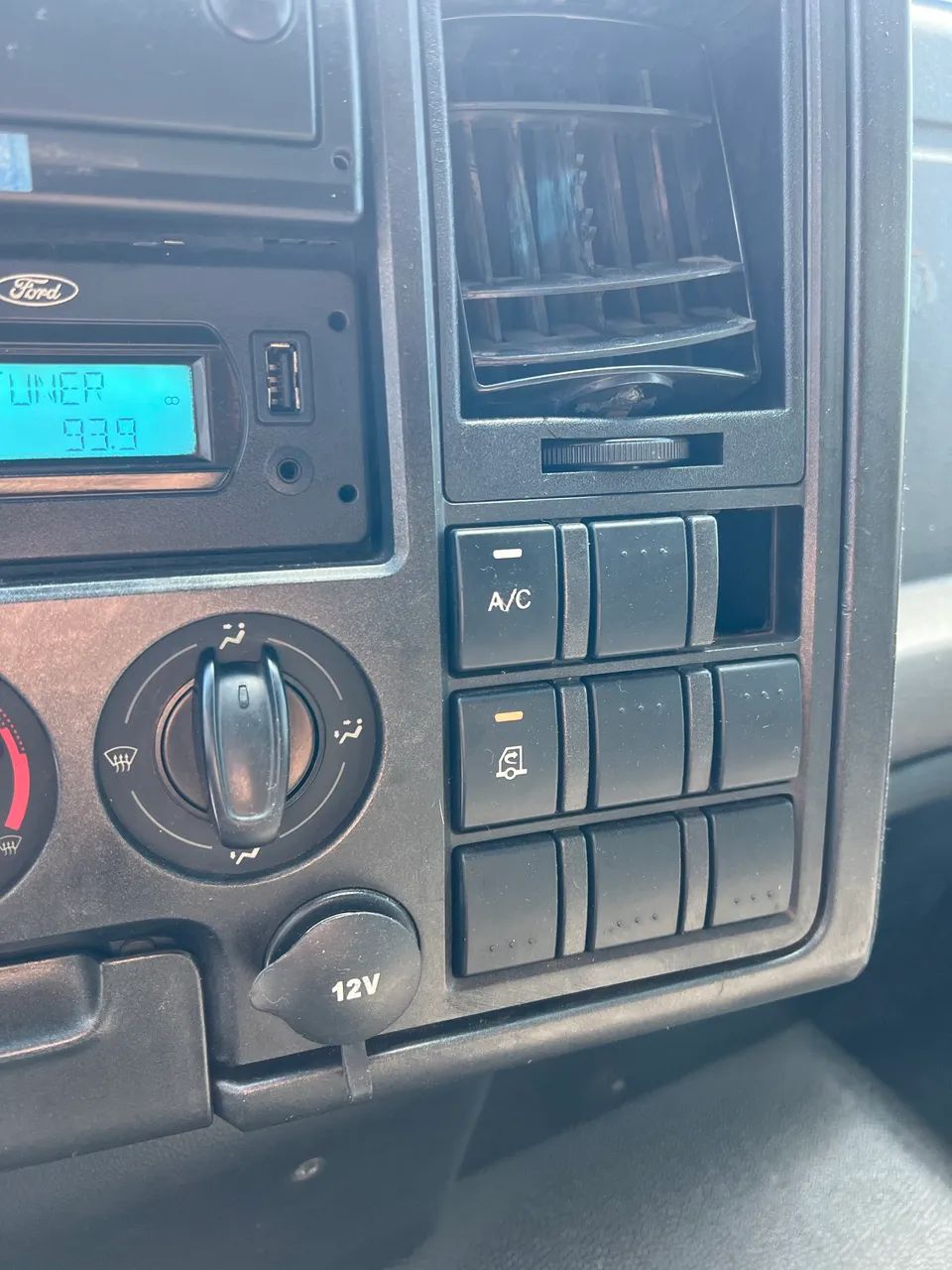 Ford Cargo 1119 2019 Baú - Foto 5