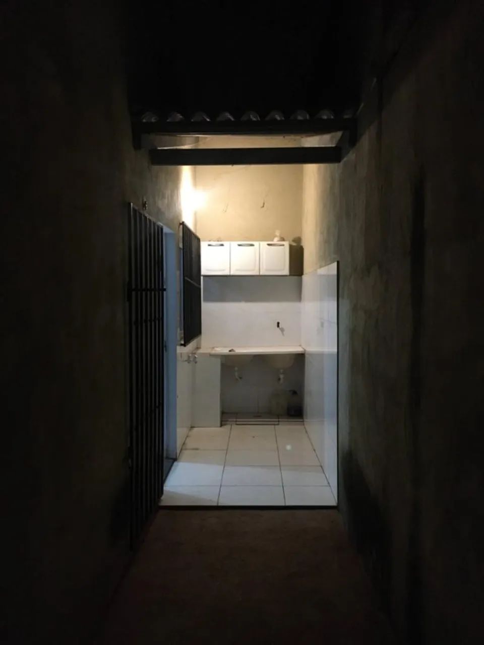 Vendo casa no aureny III ou troco em ap no centro - Foto 2