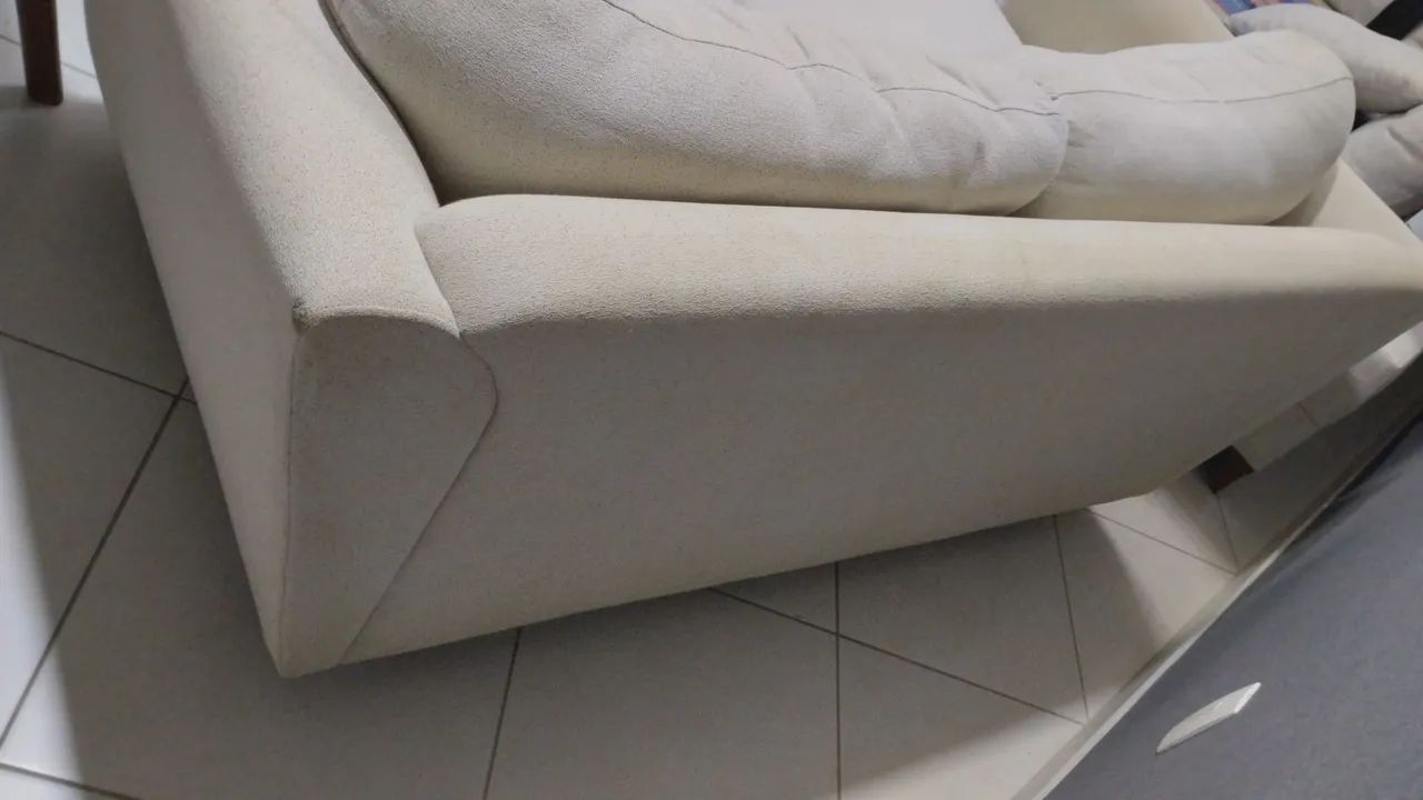 Sofá semi novo  - Foto 4