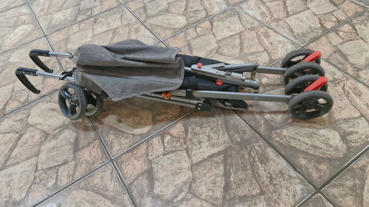 Carrinho de bebê (Guarda Chuva) - Foto 3