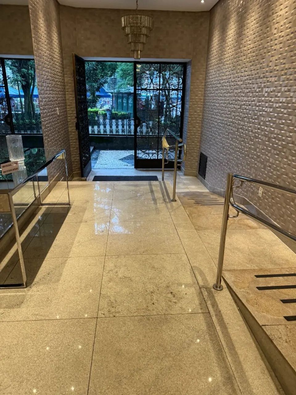 Vendo apartamento com 70m2 no Centro - cod 44007 - Foto 2