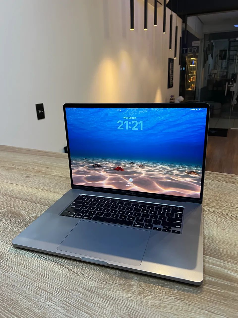 Macbook pro 16 pol. 2019 core i9 - 16gb ram - 1tb SSD - Foto 4