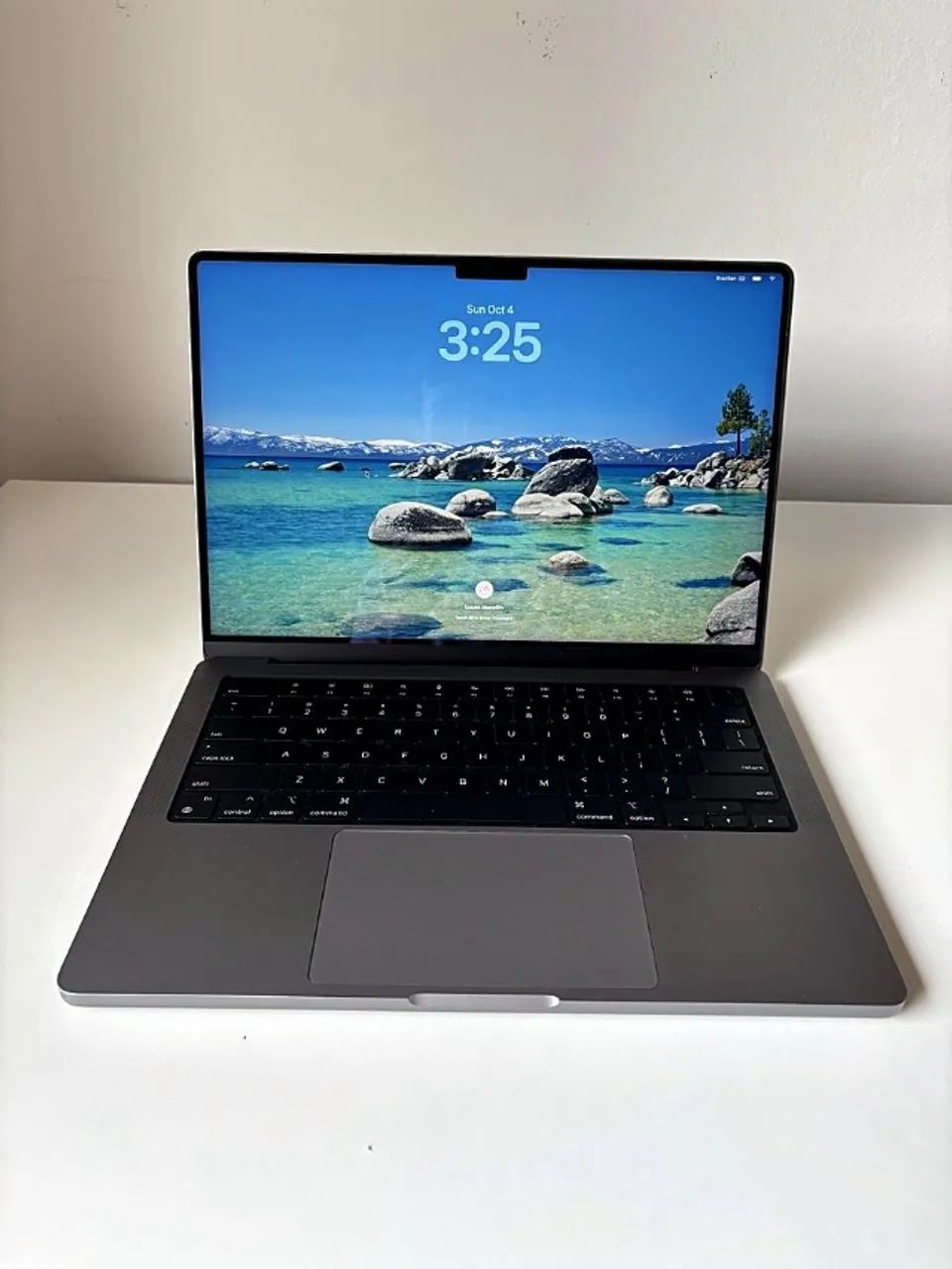 MacBook Pro 14