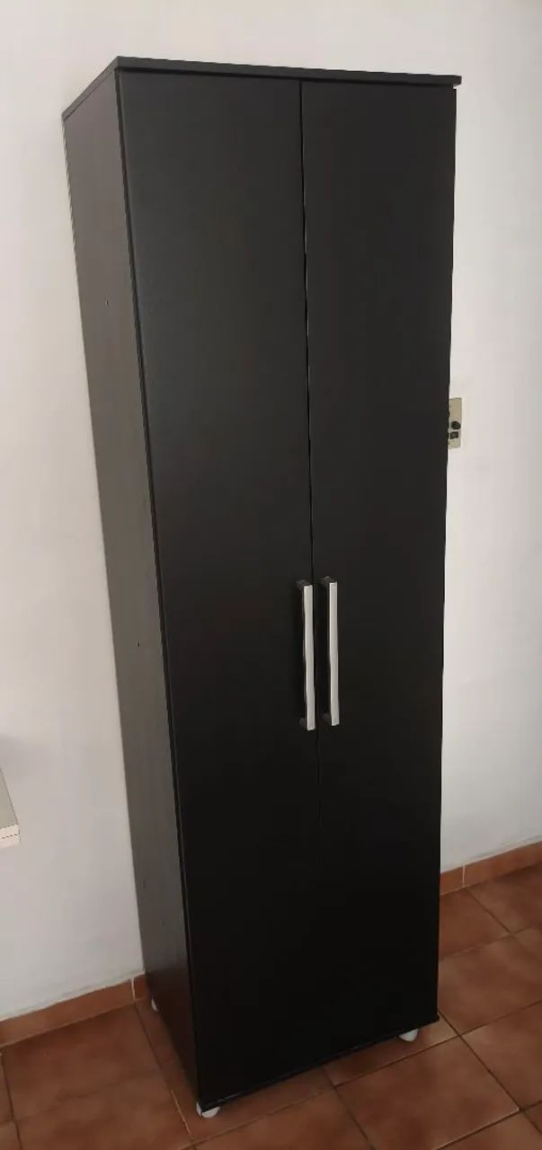 Armário multiuso
