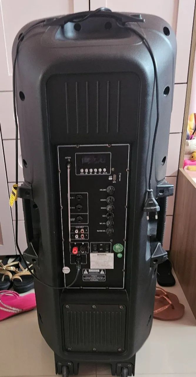Vendo caixa mondial de 1000 watts  - Foto 2