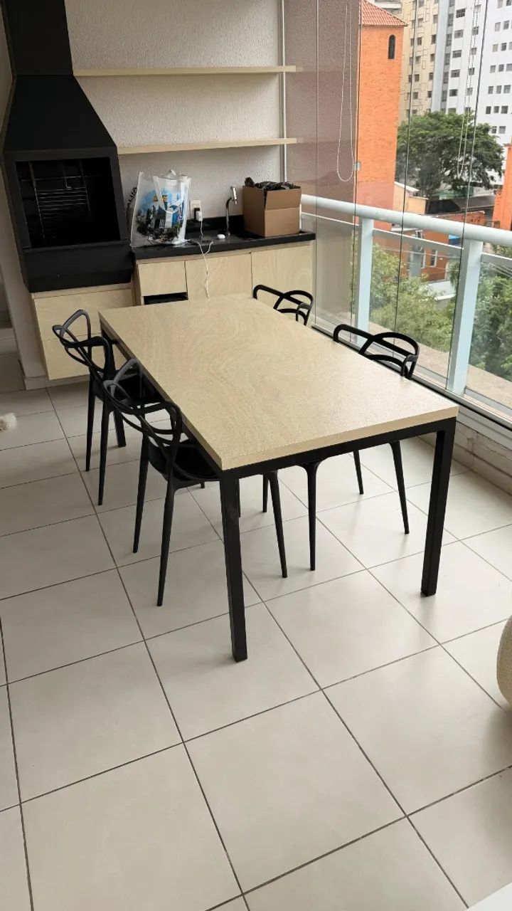 Mesa de Jantar e leva as 4 cadeiras de graça  - Foto 3