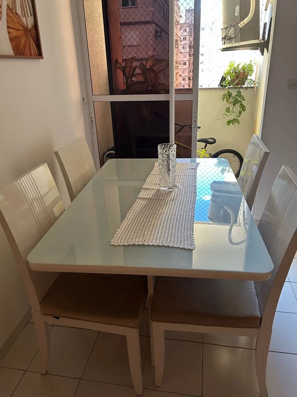 Mesa com 4 cadeiras - Foto 4
