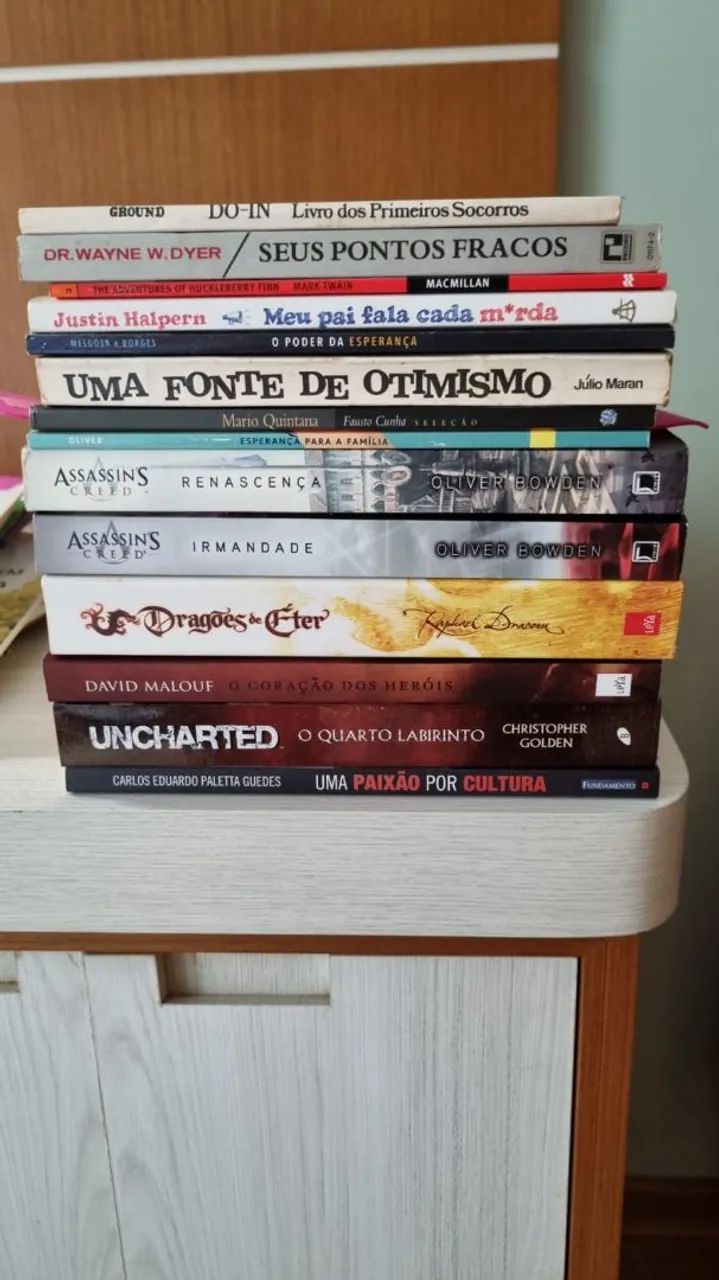 Livros variados - Foto 2