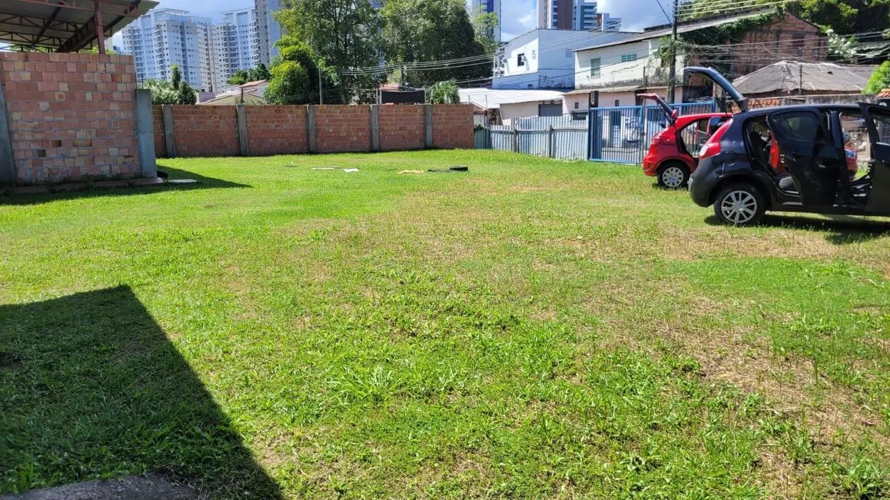 TERRENO COM GALPÃO 