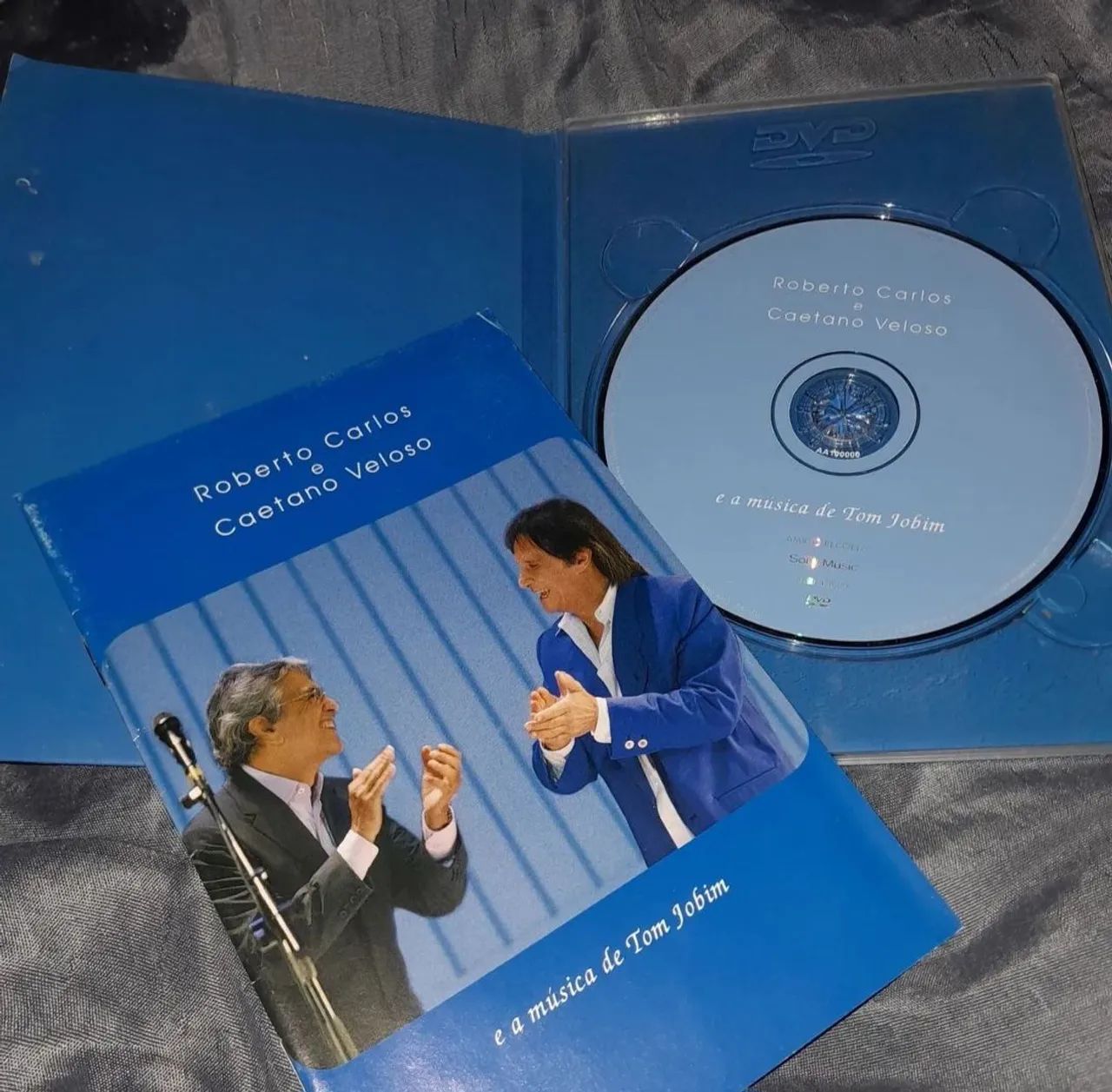 Kit Cd e dvd Roberto carlos - Duetos + frei damiao silva - Foto 2