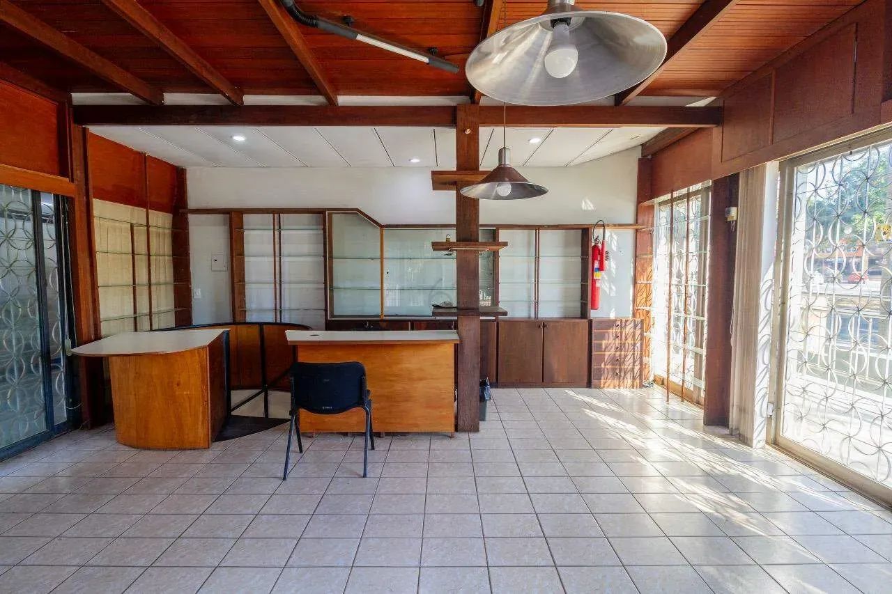 OPORTUNIDADE IMPERDÍVEL! LOJA COMERCIAL DE FRENTE PARA A W3 NORTE! - Foto 4