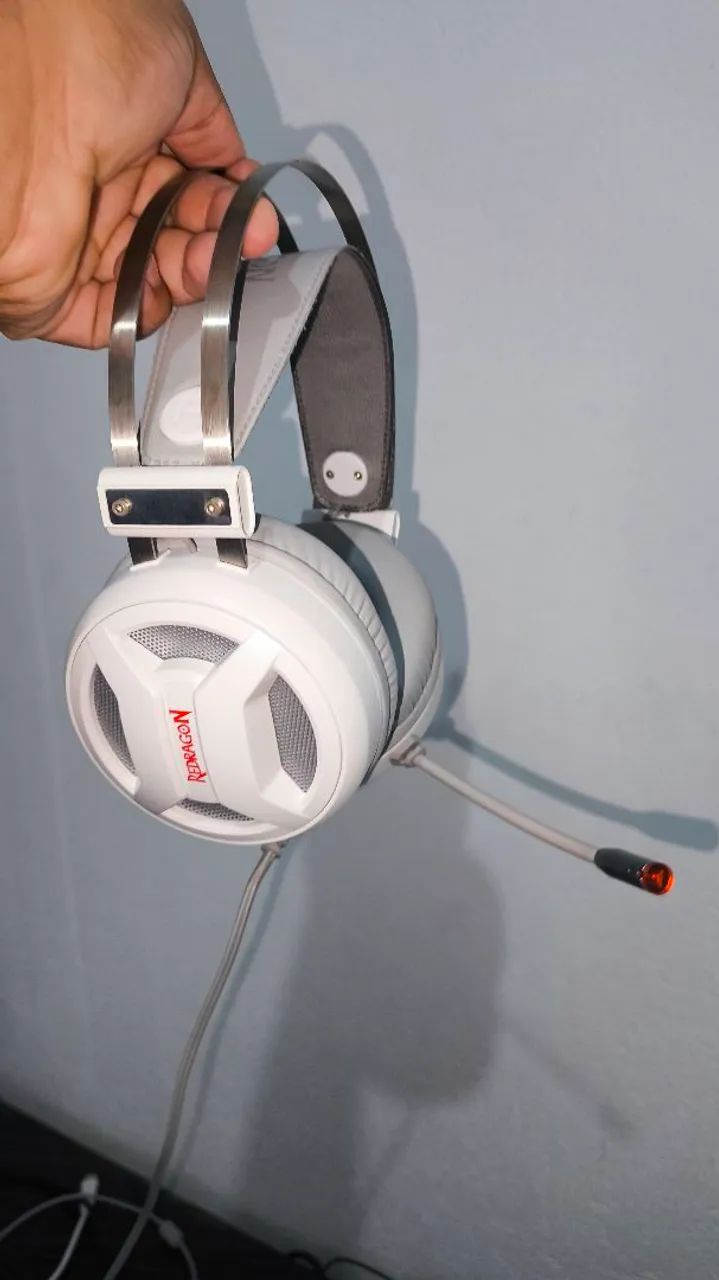 Vendo Teclado e Headset gamer redragon  - Foto 3
