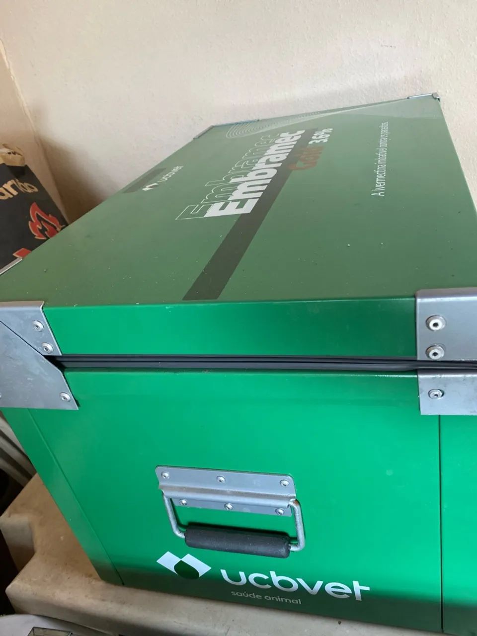 Caixa térmica cooler 70 litros  - Foto 5