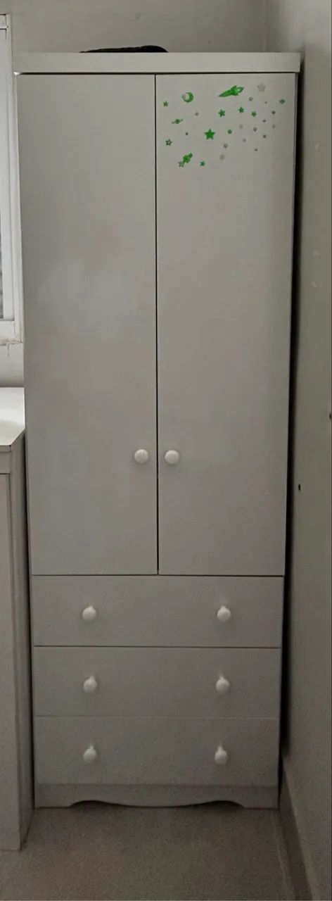 Guarda roupa infantil