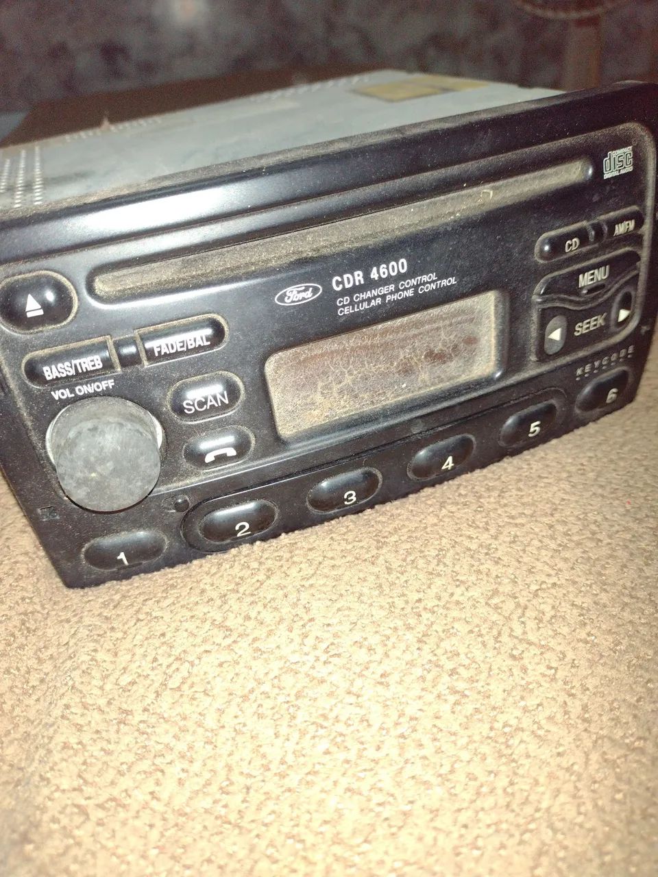 Rádio CD original Focus 2003 - Foto 2