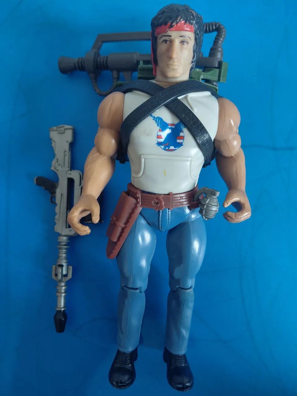 Rambo com camisa anos 80 - Foto 3