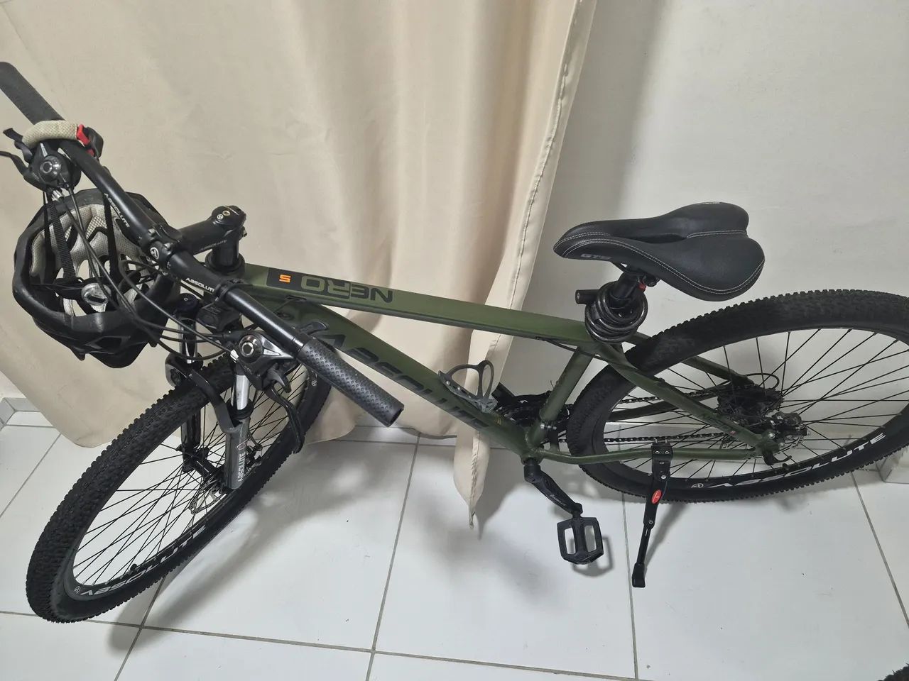Bicicleta Absolute Nero 5 + Capacete 
