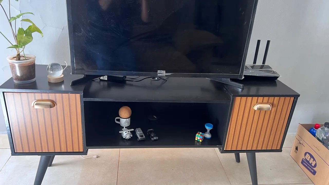 Sofá, cama e rack - Foto 3
