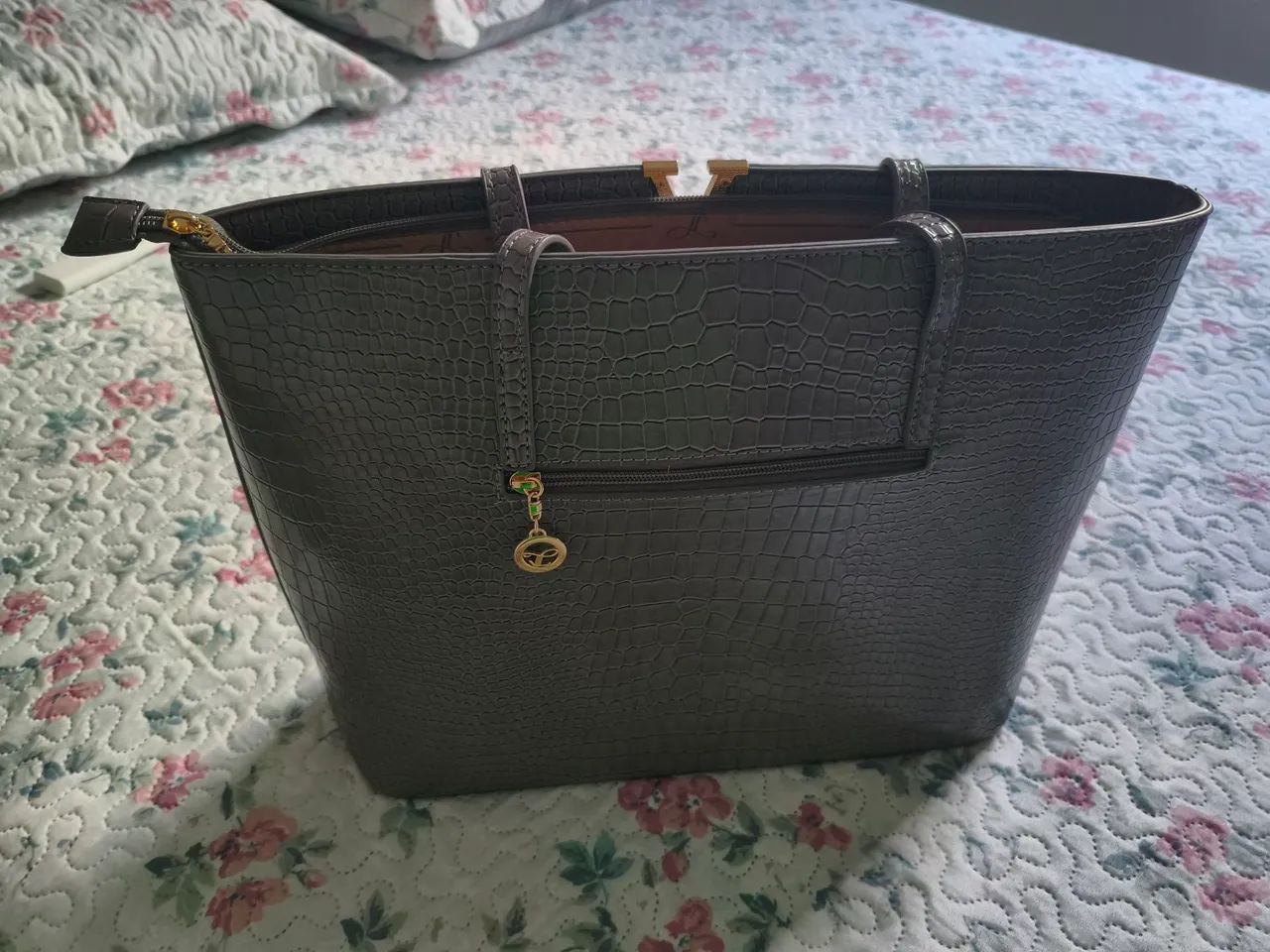 Bolsa shpper ou universitária  - Foto 2