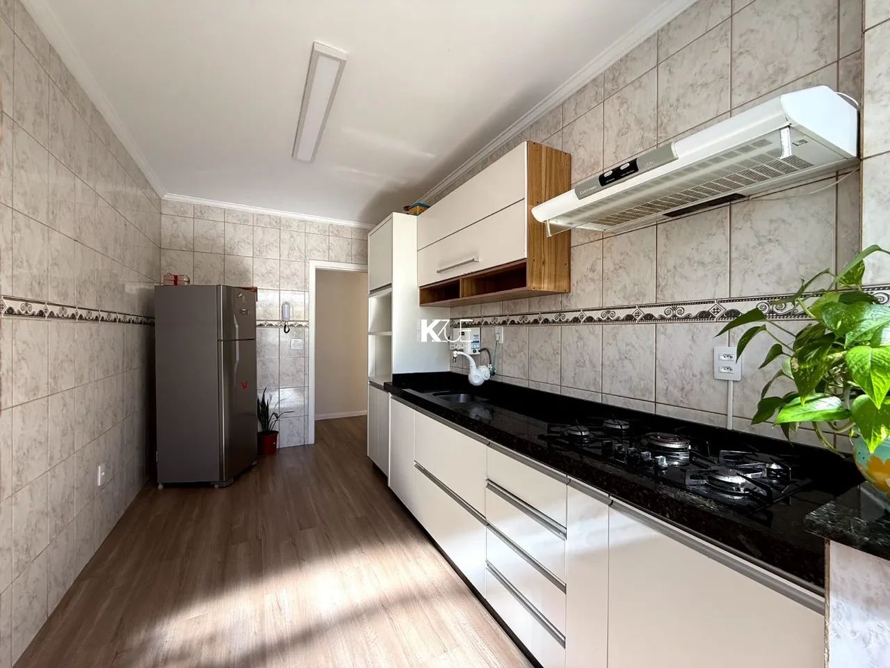 Apartamento à venda em Coqueiros, com 3 dormitórios e 1 vaga livre - Foto 4