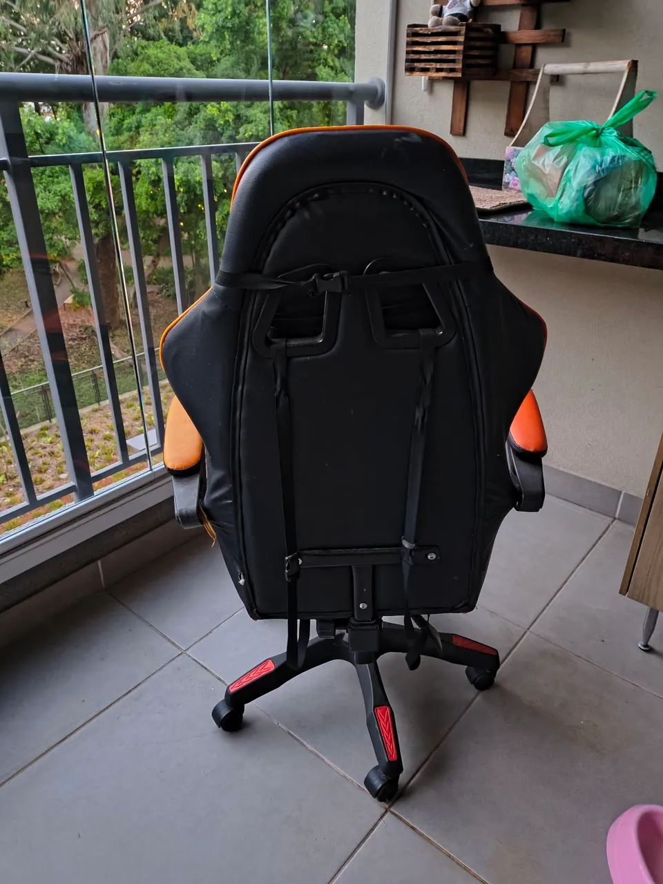 Cadeira gamer semi nova