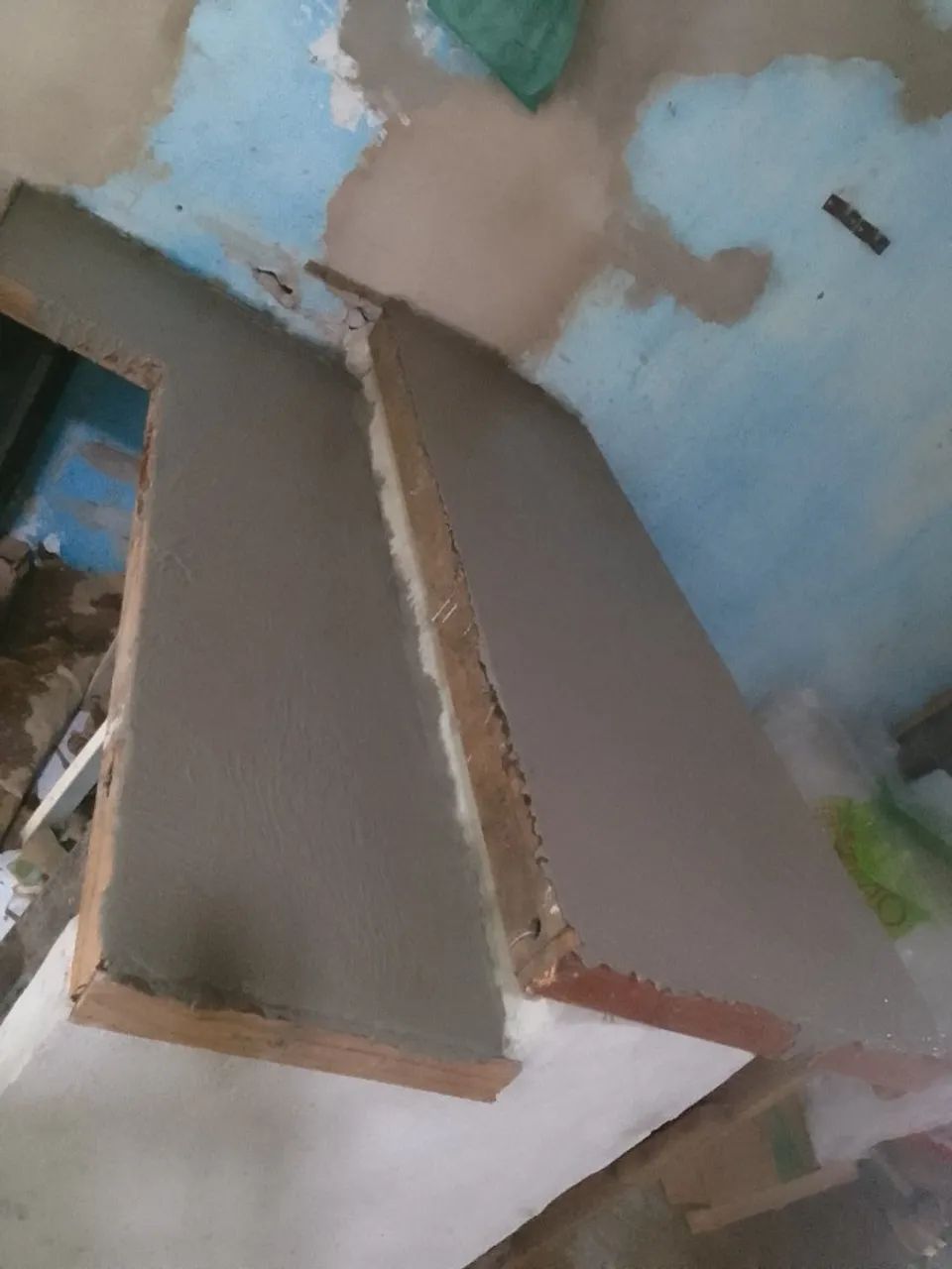 Ajudante prático e meio oficial - Foto 3
