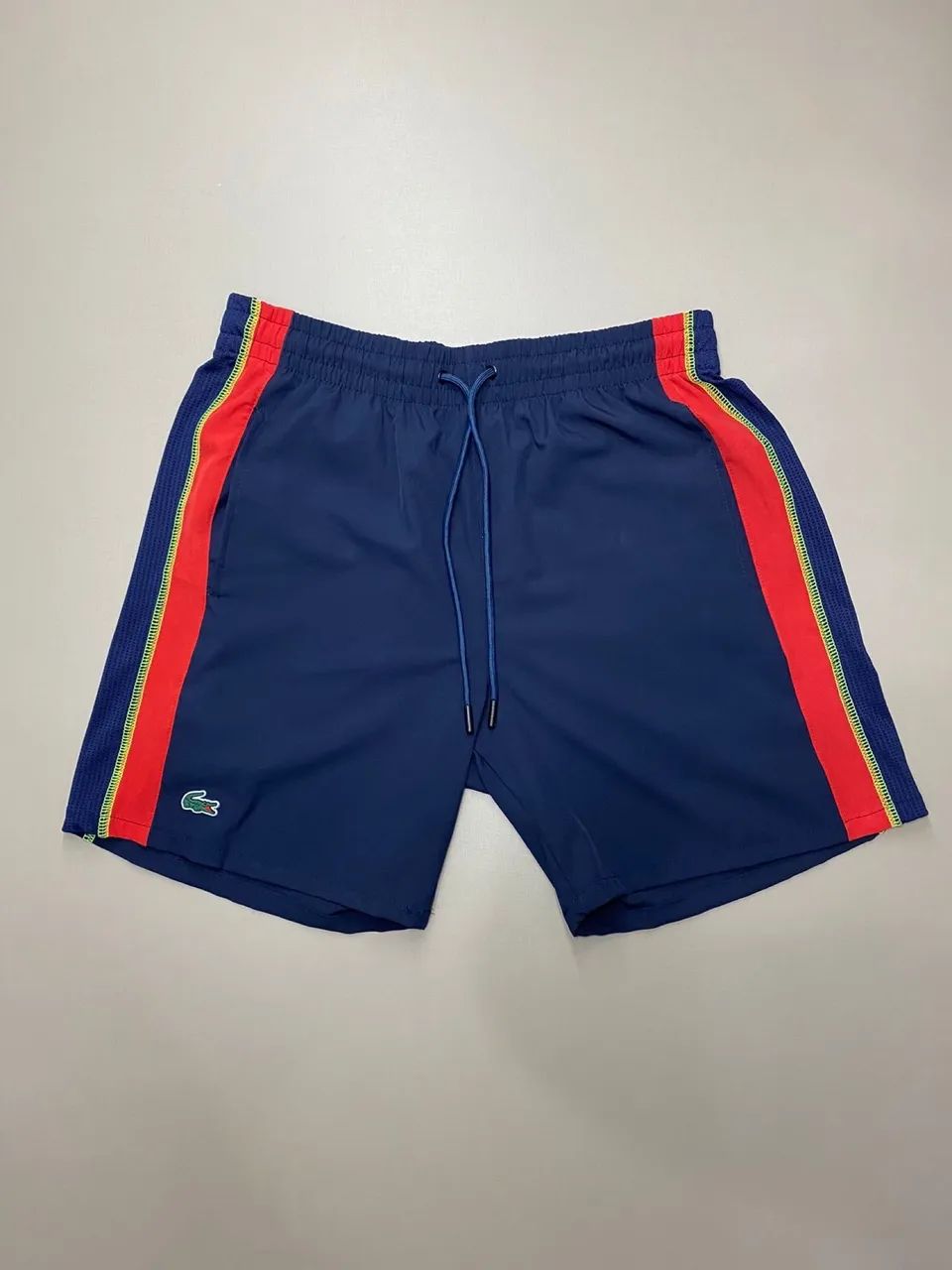 Bermuda Tactel Azul/Vermelho Limitado 