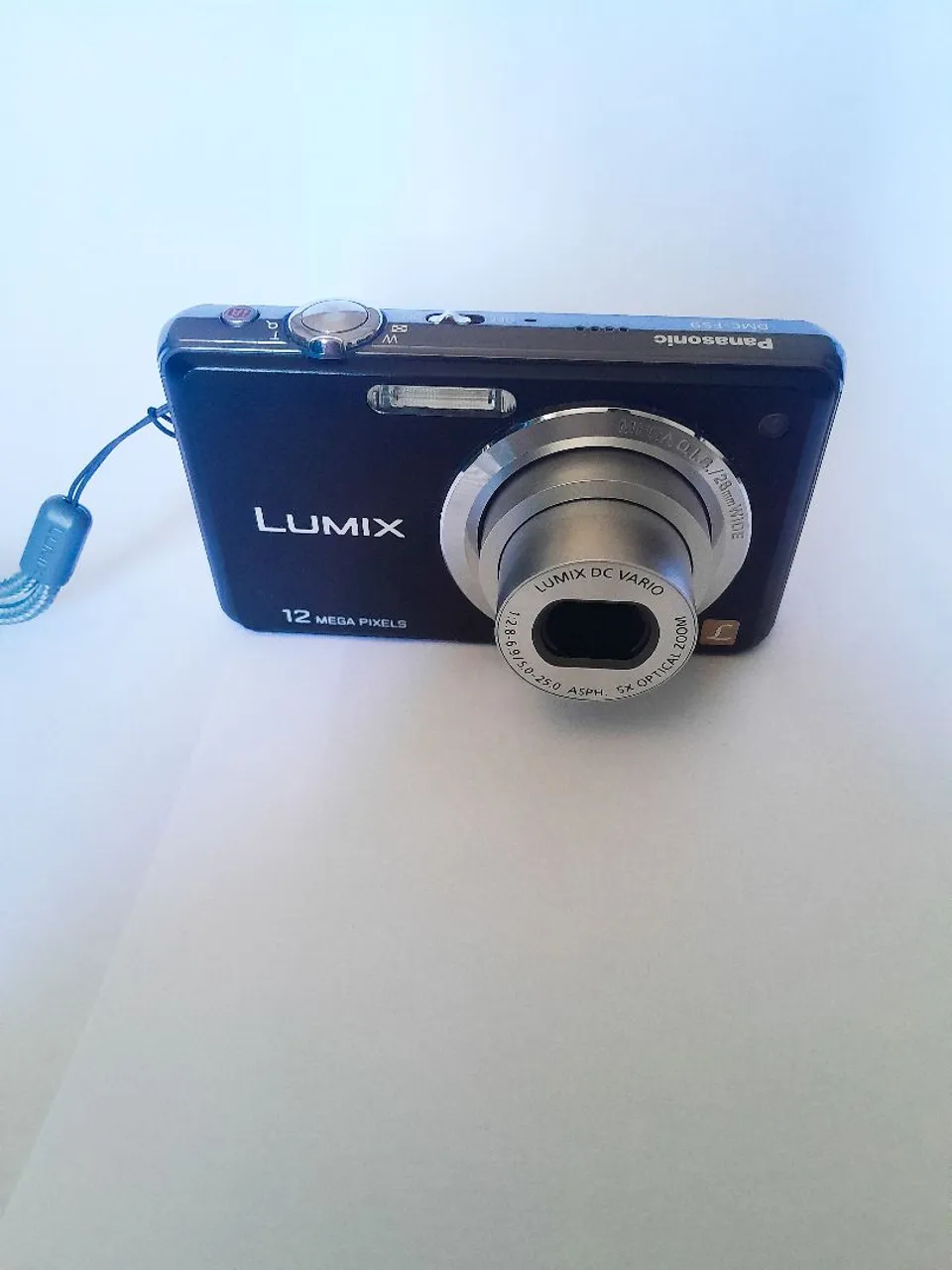 Câmera Digital Panasonic Lumix DMC-LS75 Completa na Caixa - Lente