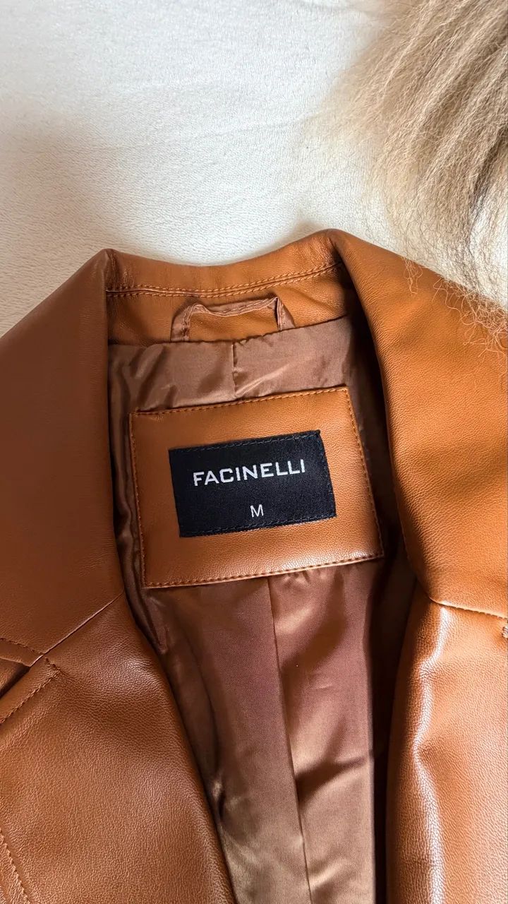 Jaqueta Facinelli caramelo couro ecológico  - Foto 4