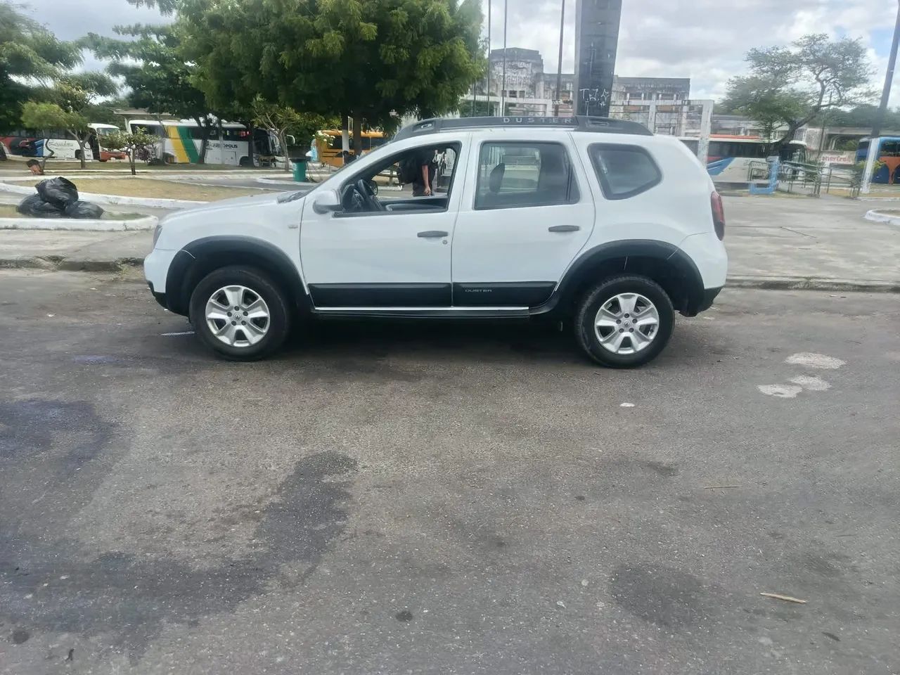 Renault Duster Expression 1.6 Hi-flex 16V Mec. 2017 - Foto 2