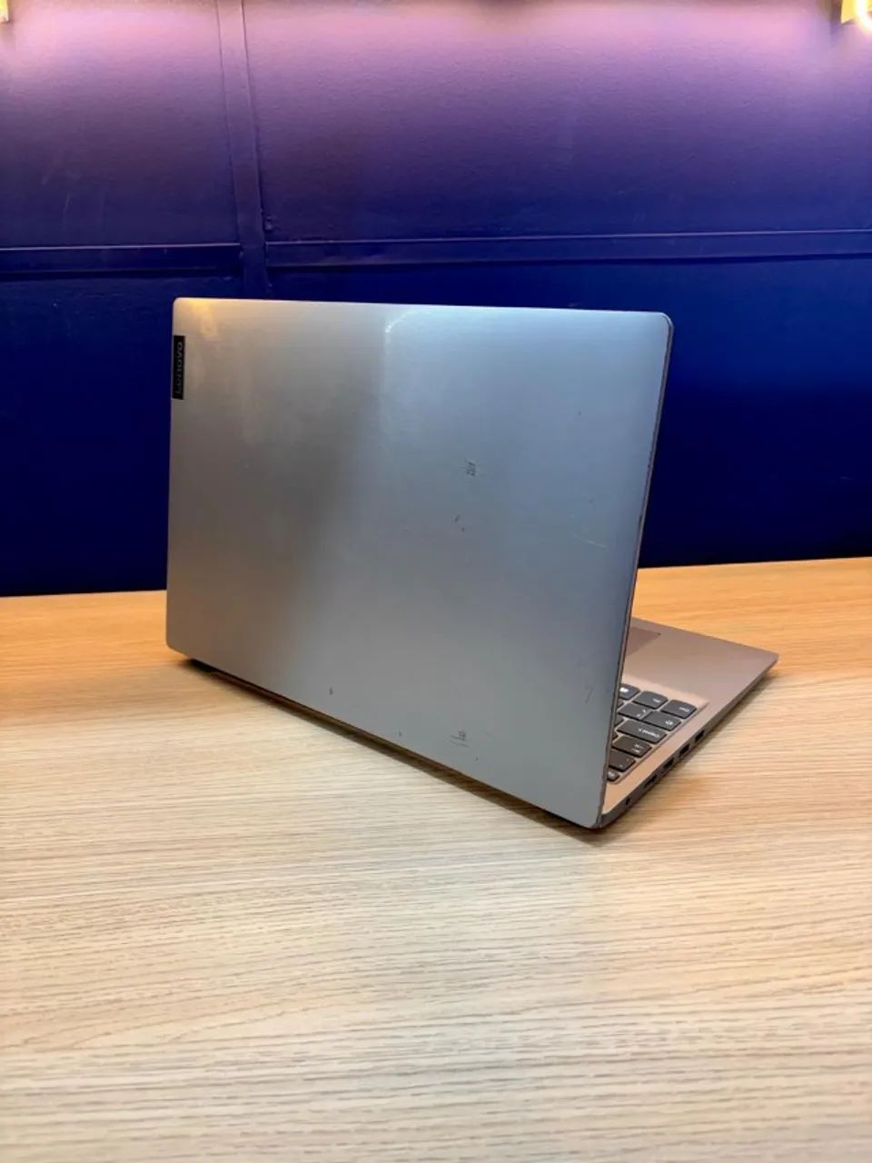 Windowsノート本体 Lenovo Ryzen 5 3500U 12GB RAM 256GB SSD Notebook Lenovo Ryzen 5 3500U Ram 12Gb SSD 256Gb Tela 15.6 W11