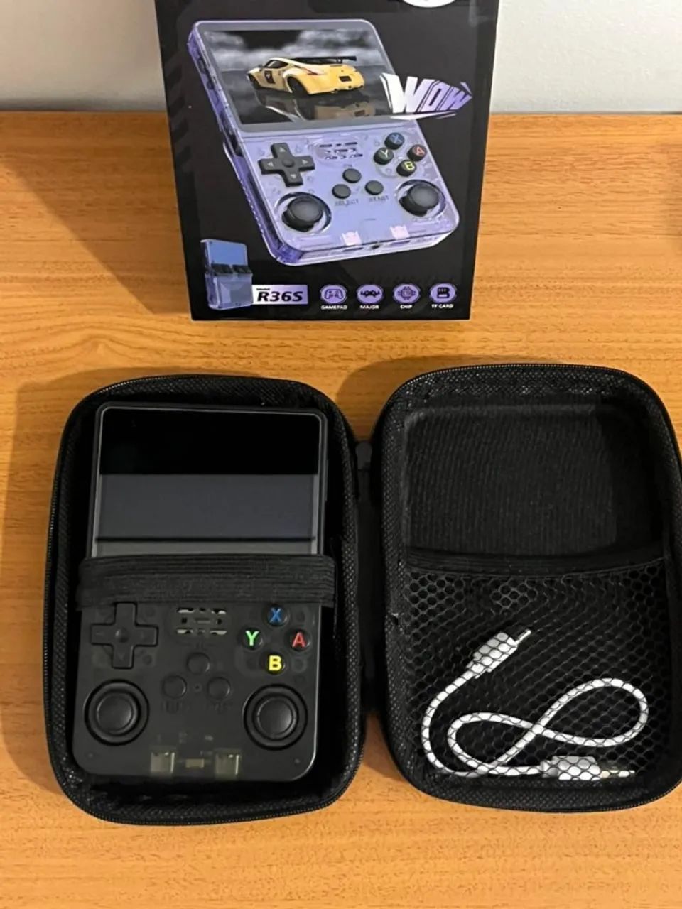 Game Console Portátil R36S ArkOS 64GB Tela 3.5' IPS HD + Acessórios Completos - Foto 2