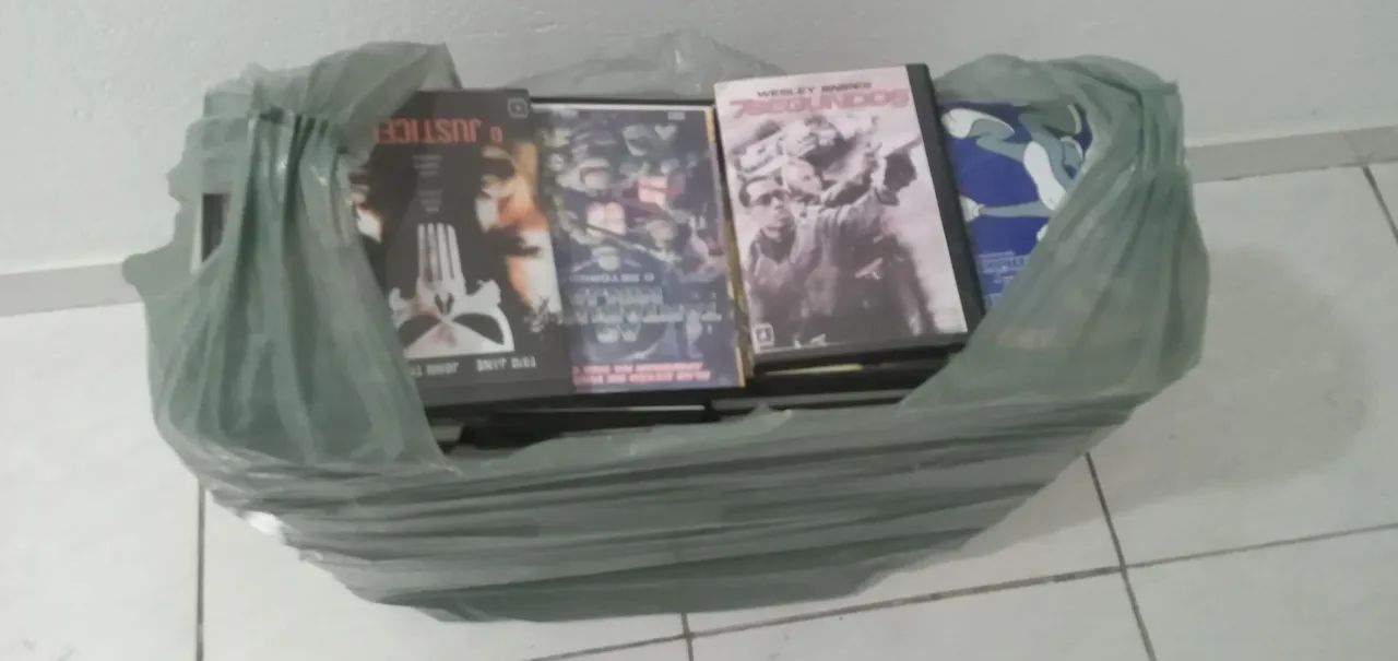DVD LG karaoke e DVDs de filmes