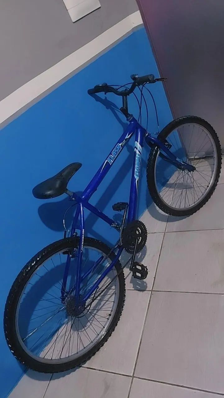 Vendo bicicleta aro 26 de marcha bem arrumadinha  - Foto 2
