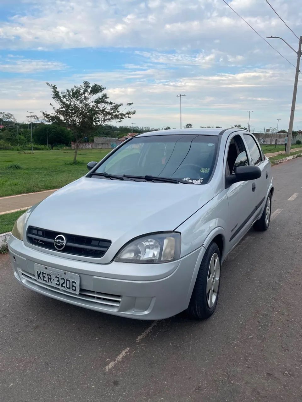 Chevrolet Corsa Corsa Sedan 1.0 MPFI 8V 71cv 4p 2003