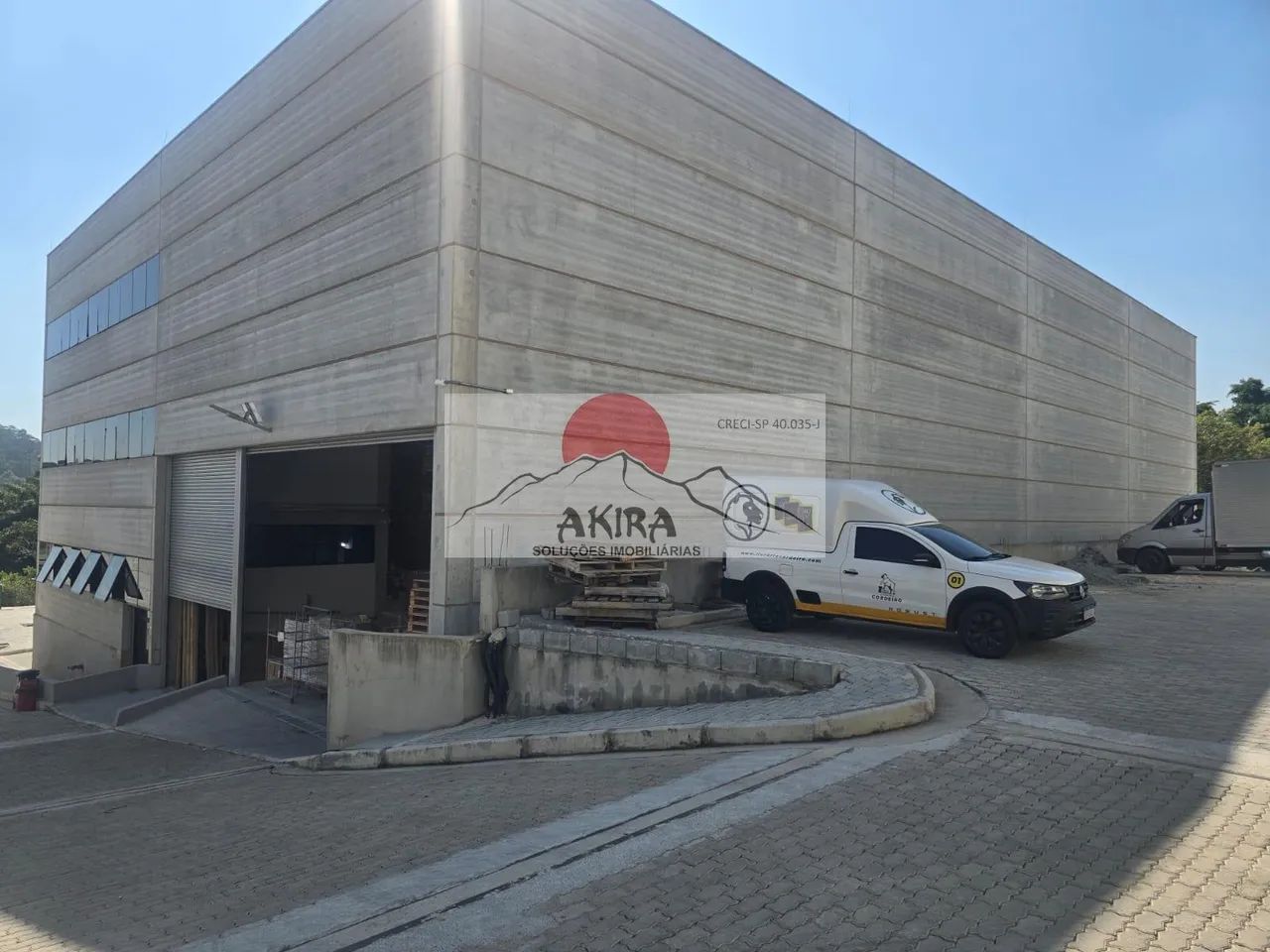 Alugo galpão 1.300 m² com doca em condominio fechado - Foto 2