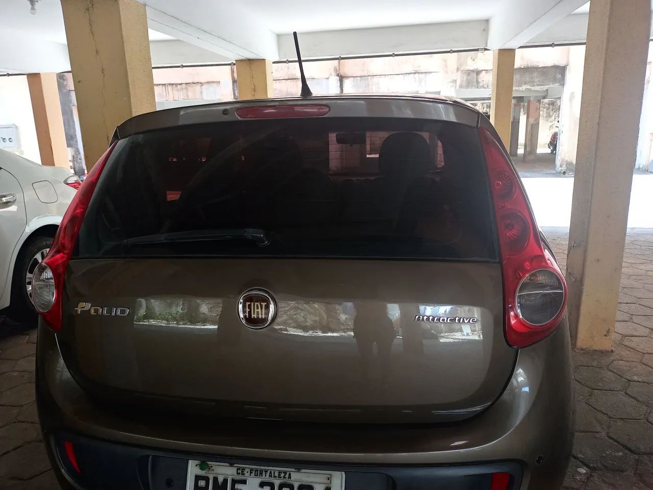 Fiat Palio Attractive 1.0 EVO Fire Flex 8V 5P 2015 - Foto 5