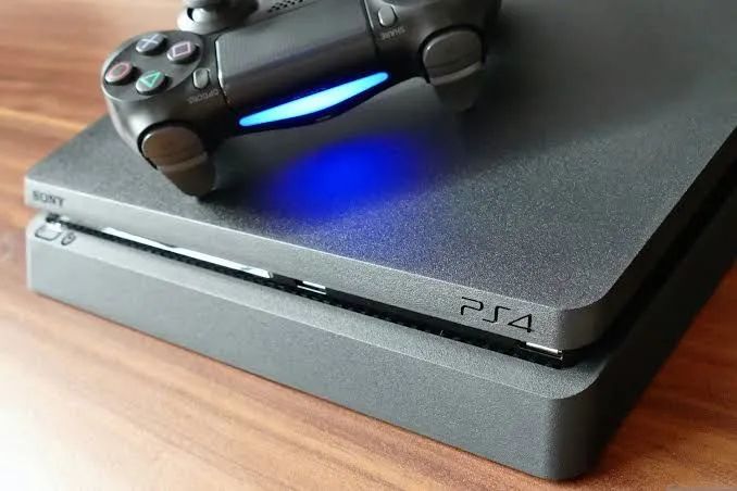 TROCO Ps4 em Nintendo Switch , ps4 com controle e jogos ..