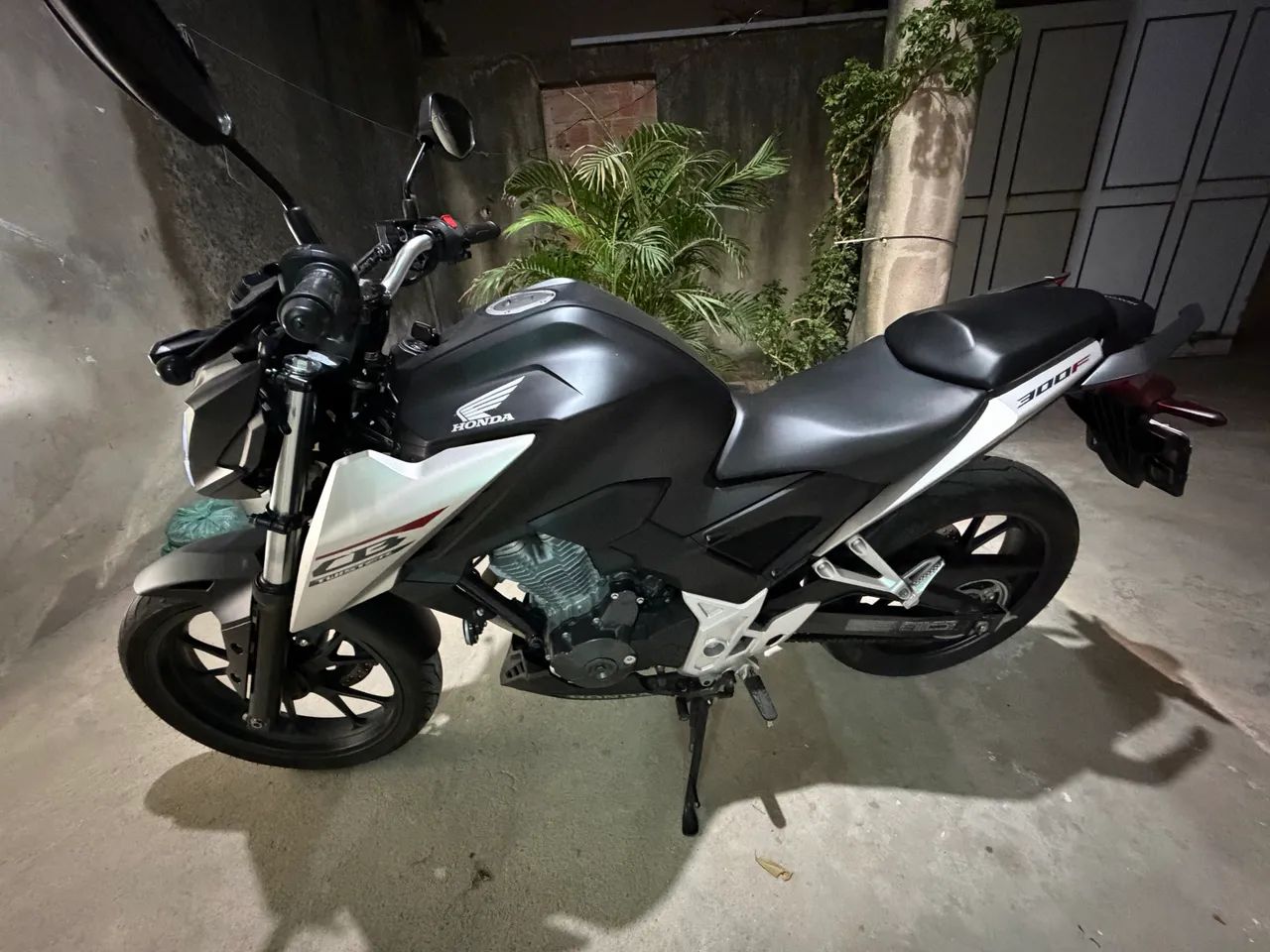 CB300F 25/26 - Foto 2
