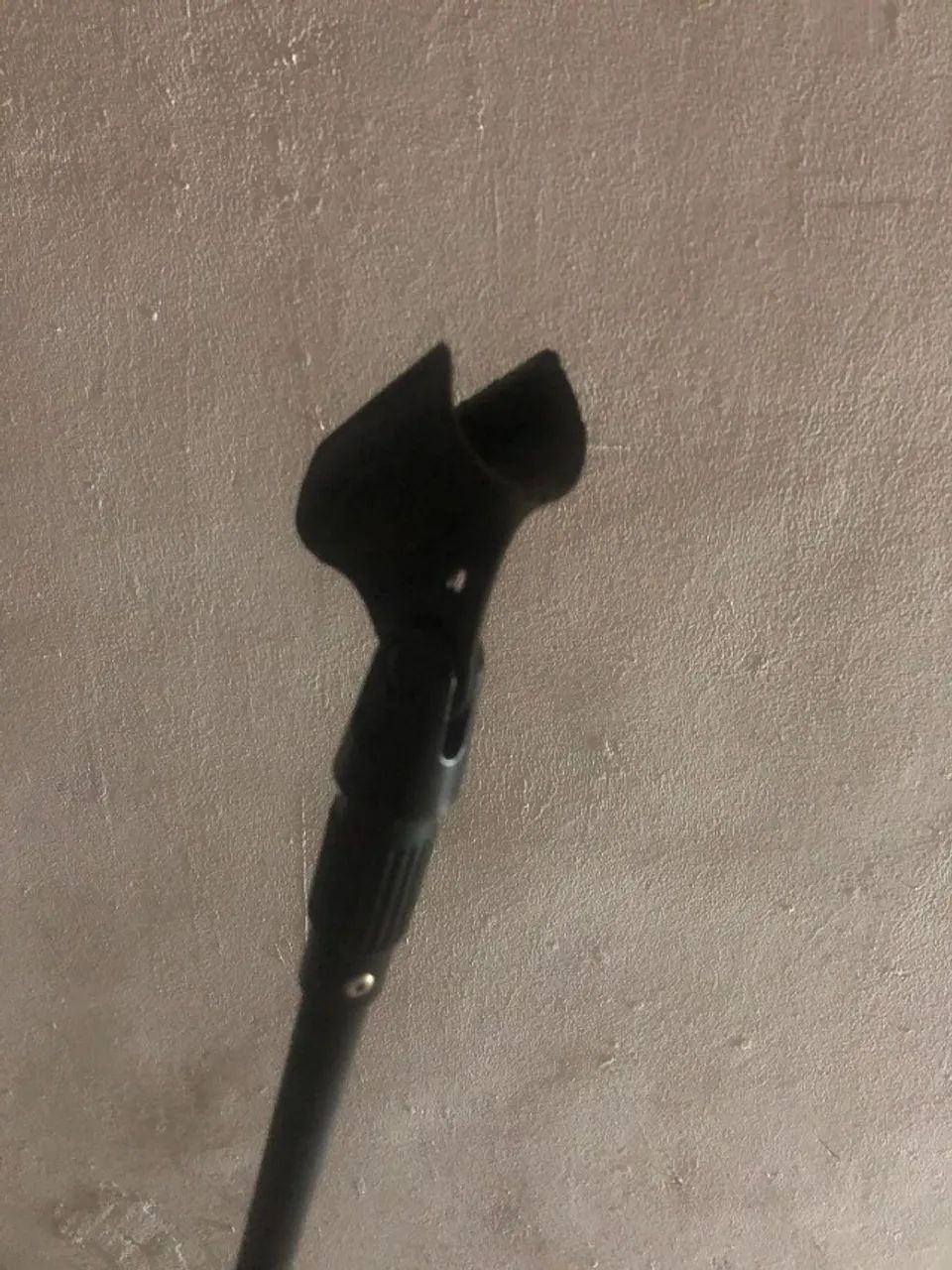 Pedestal para Microfone com Cachimbo - Sem uso