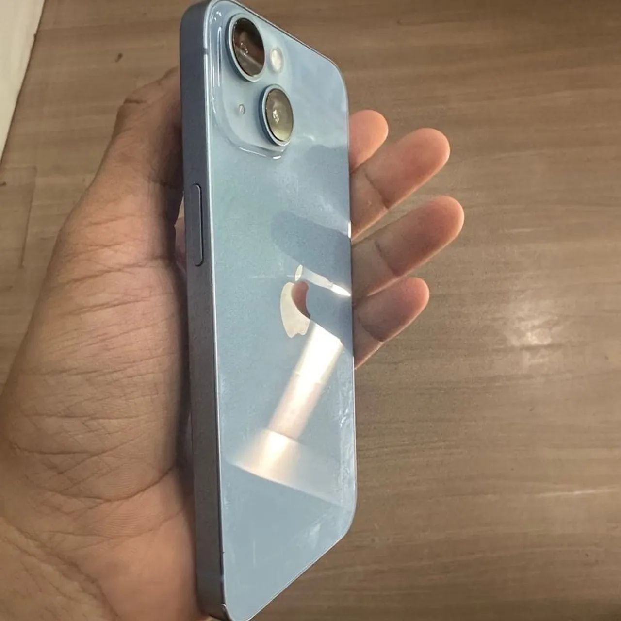 Vendo iPhone 14 com caixa - Foto 4