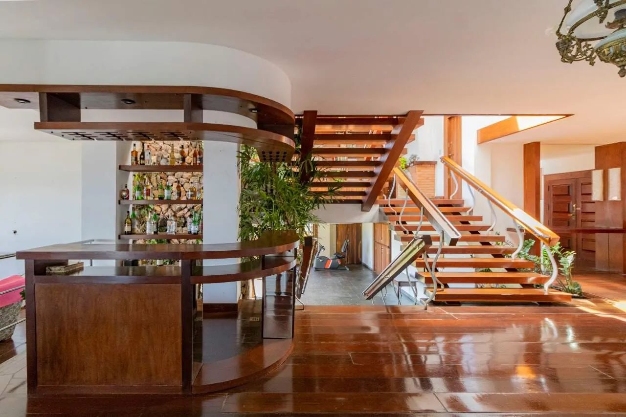 Casa 7 quartos à venda no Mangabeiras
