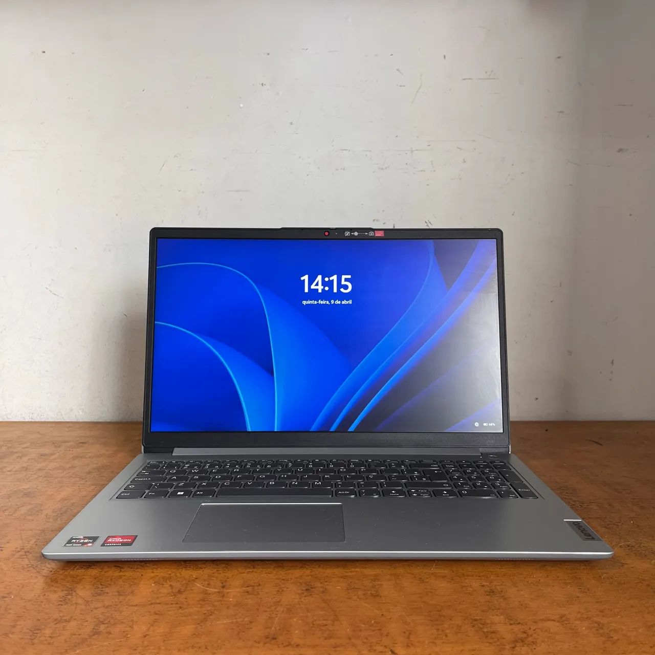 ★美品★ レアPC Ryzen5 SSD256GB Lenovo YY2 Lenovo Ryzen 5 12GB RAM 1TB NVMe Excelente Desempenho - Notebooks