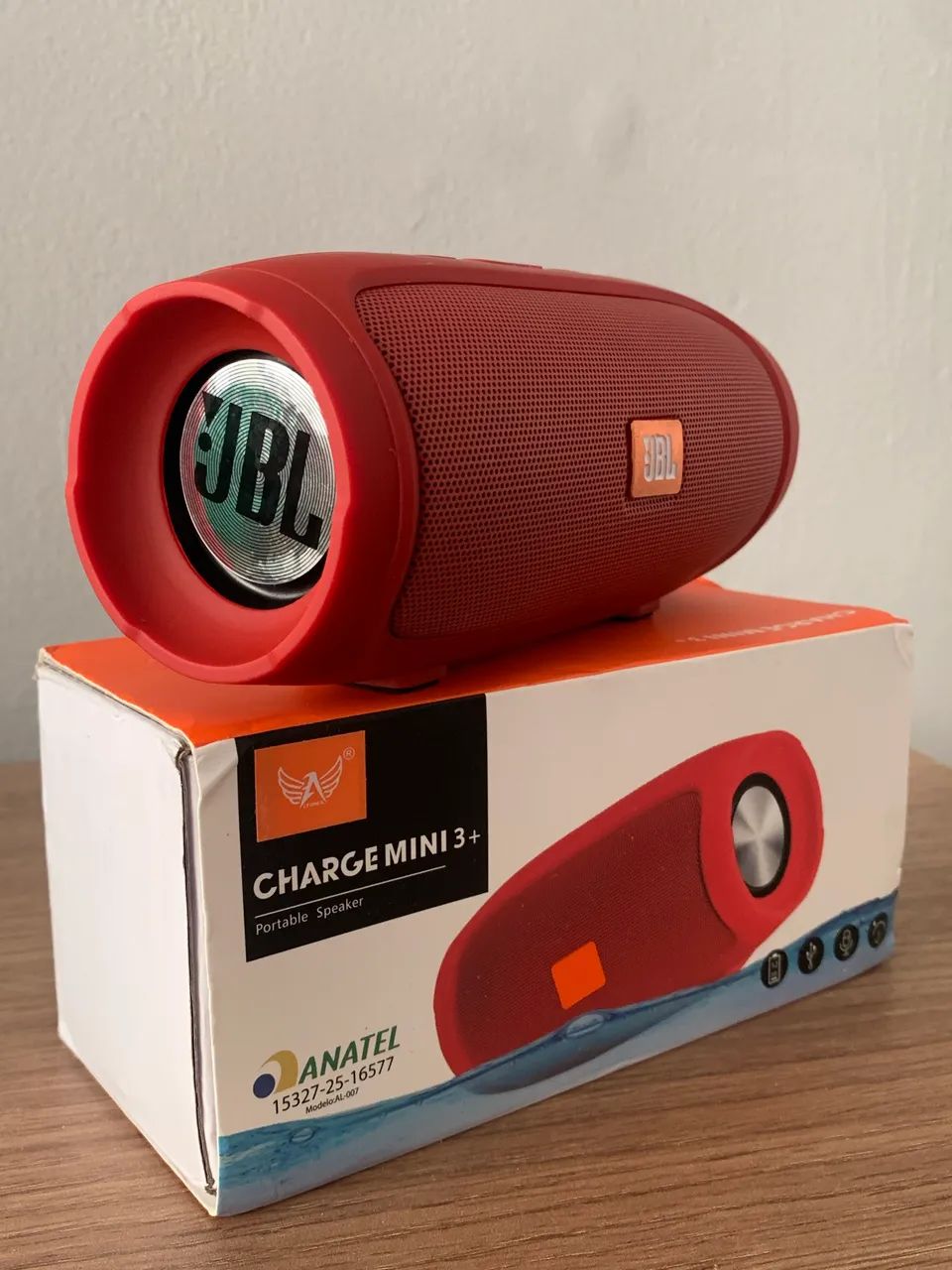 Caixa de som via Bluetooth 