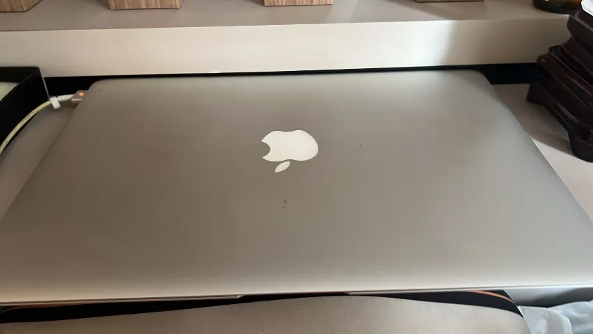 Apple Mac Book air M4 13インチ 512GB シルバー MacBook Air M4 13,6